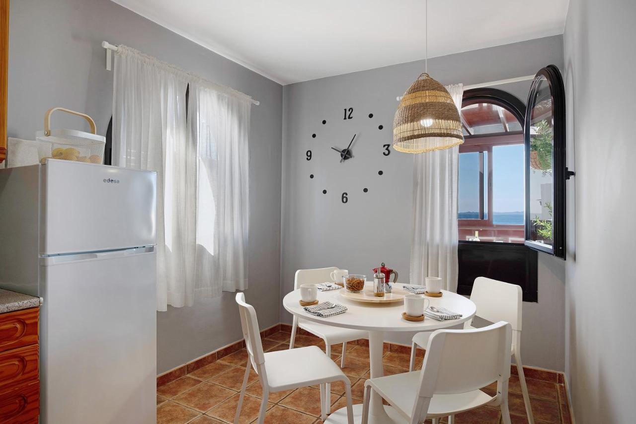 Apartamentos La Estrella III Playa Blanca  Kültér fotó